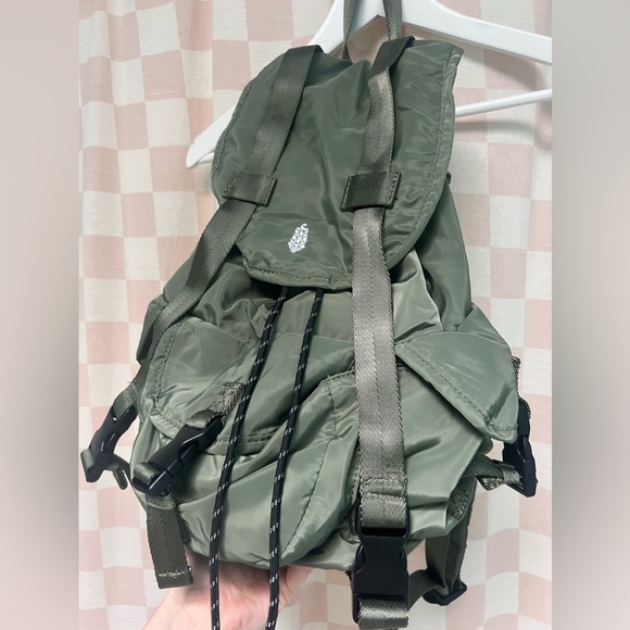 NWOT Free People The Adventurer Pack - Picture 4 of 9